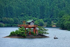 銀山湖  淤加美神社