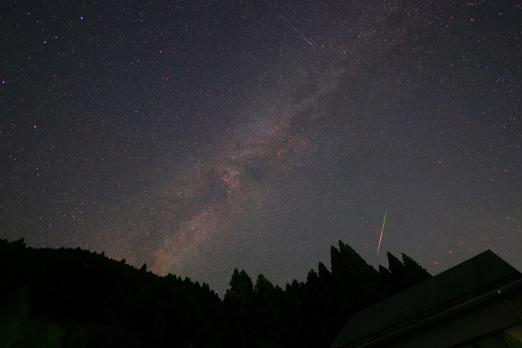 天の川と流星