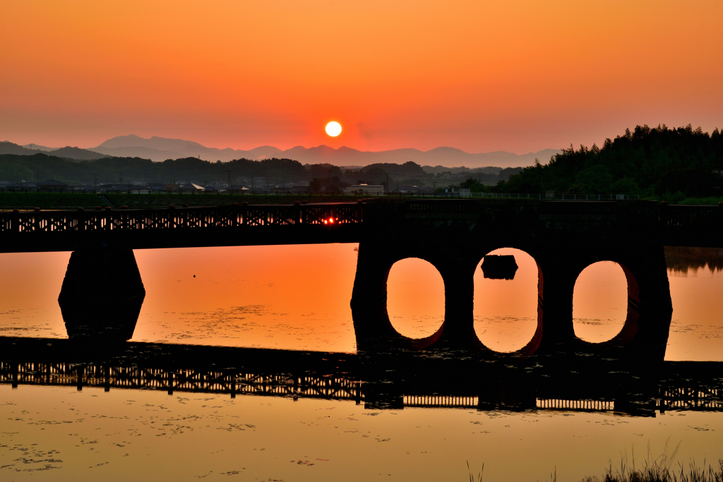 眼鏡橋　日の出