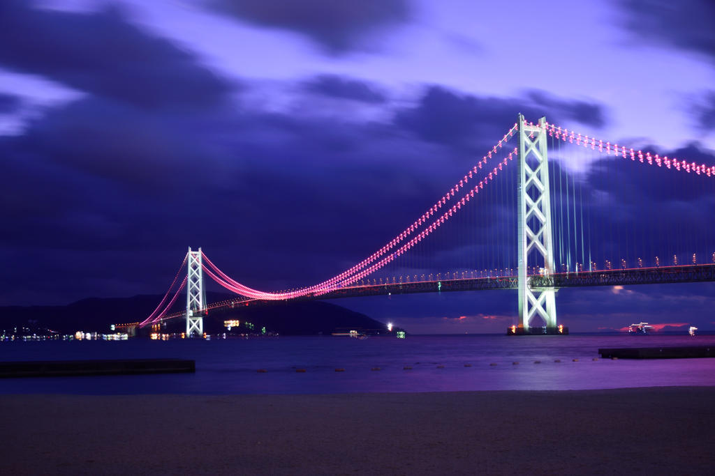 明石海峡大橋　ライトアップ