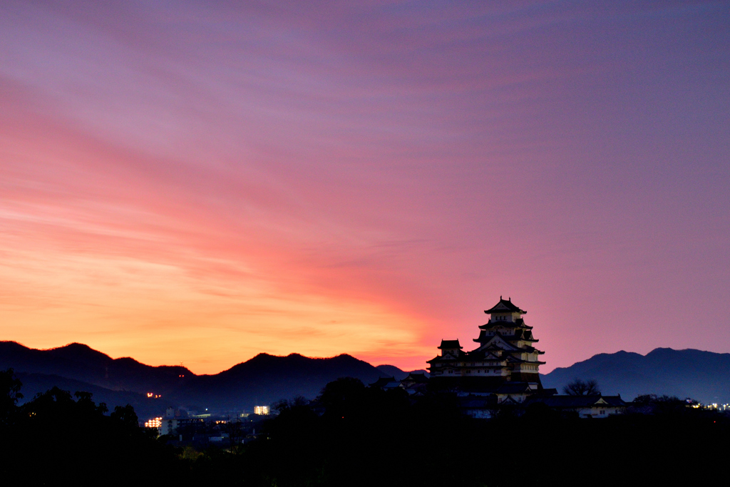 姫路城　朝焼け