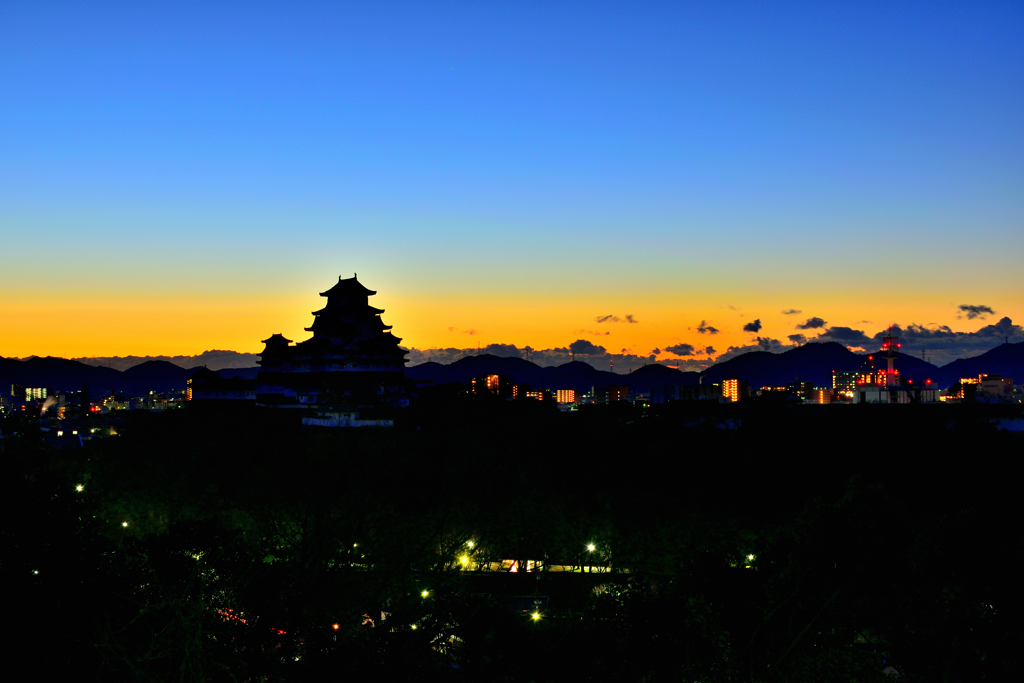 姫路城　朝焼け