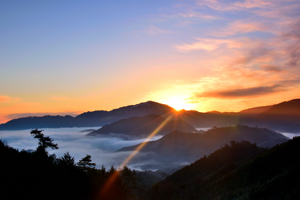 粟鹿山　日の出