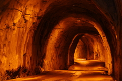 ナトリウムランプのトンネル２