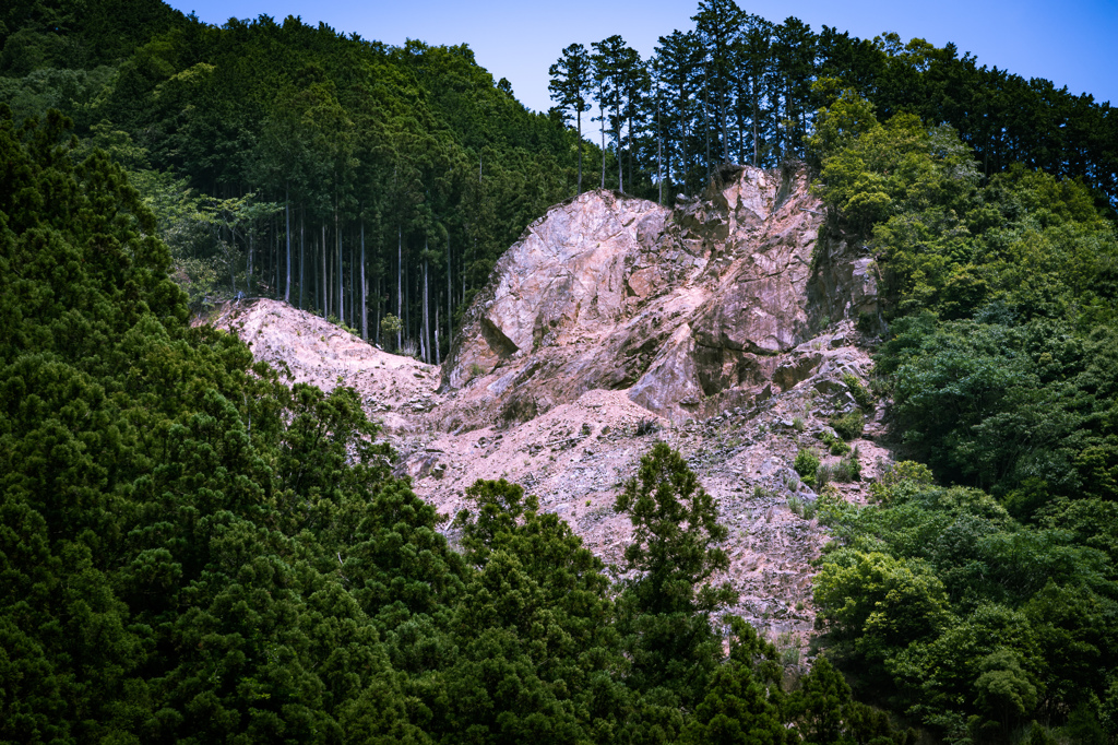土砂崩れ