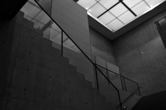 「直線的建造物」