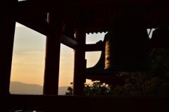 「夕刻の鐘」