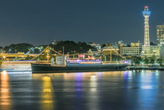 静寂なる賑わい