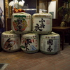 遠州掛川　居酒屋の店先　遠州の地酒の酒樽　P1000697.jpg 現像1