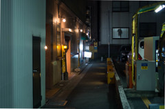 浜松夜街スナップ　長屋とパーキング　　IMGP0112