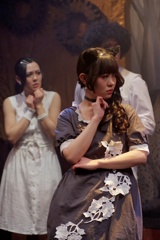 明智文代　「魔術師」他　・・・柚木成美