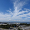 空港から飛び立つ飛行機型雲