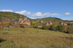 Collonges La Rouge村