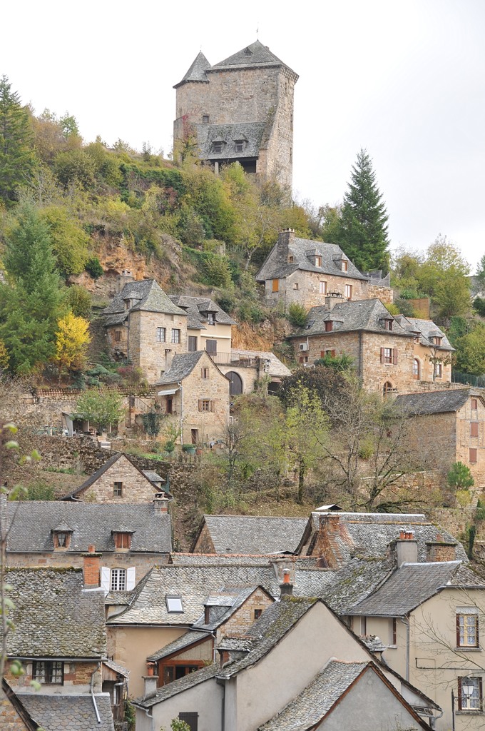 Muret-le-Chateau村の城址。