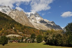 Entreves村から見るアルプスの山並み