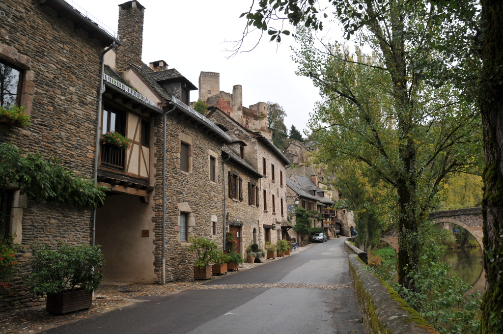 Belcastel村