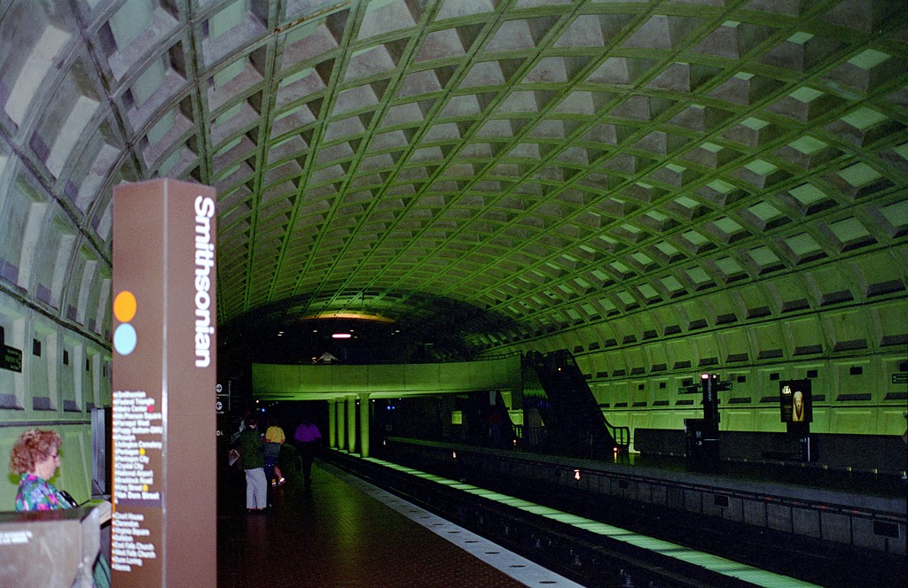 １９年前のワシントンDCの地下鉄駅