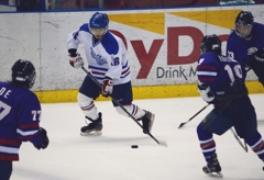 大学生のアイスホッケーの試合