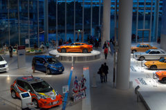 日産本社　ショールーム