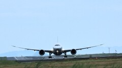雨上がりの松山空港　①