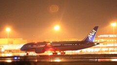 松山空港の夜　②