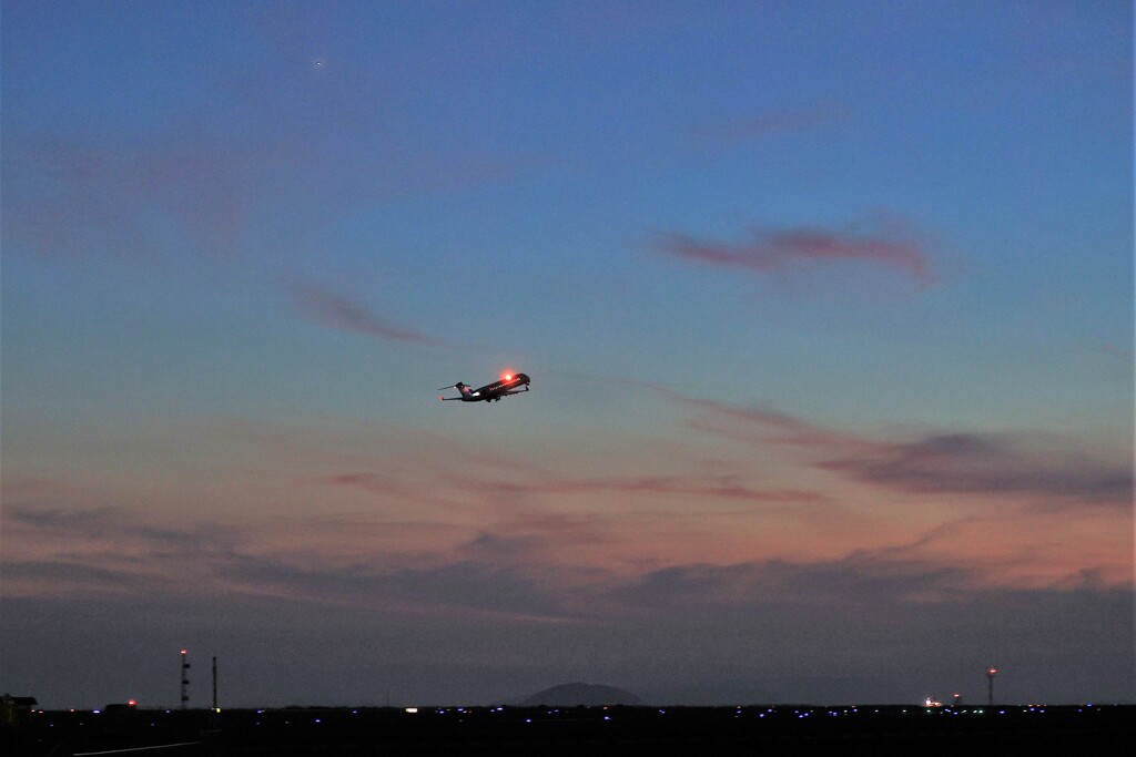 松山空港の夏夕方　③