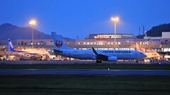 松山空港