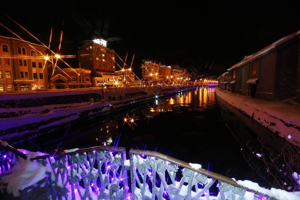 煌めく光彩の小樽運河