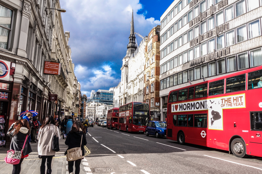 ロンドンを歩む