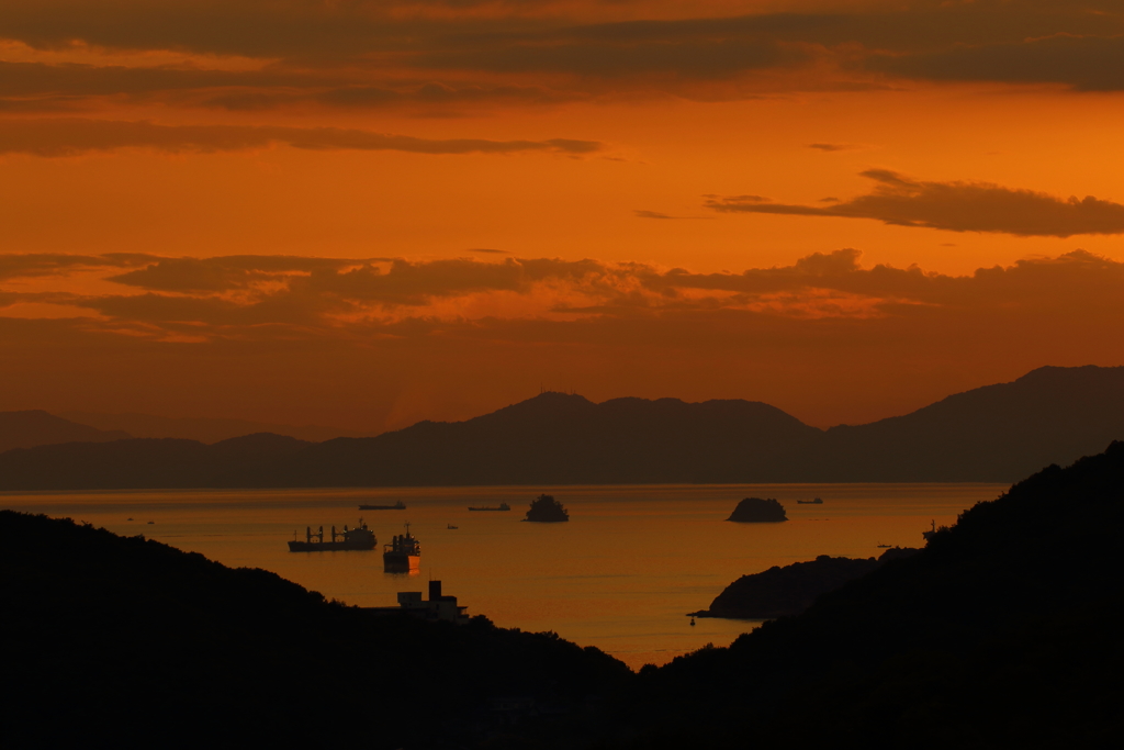 瀬戸内の夕暮れ