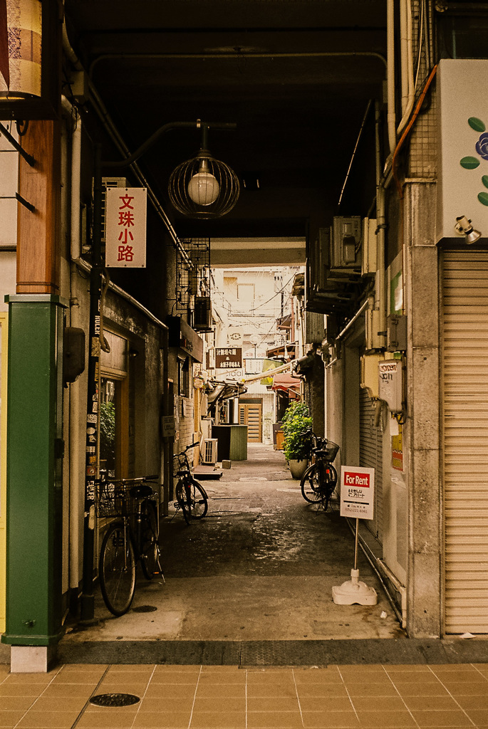 路地裏