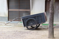 辛國神社　リヤカー