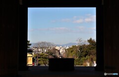 浄土宗総本山 知恩院　2020年2月11日火曜日祝日　京都　門から見える景色