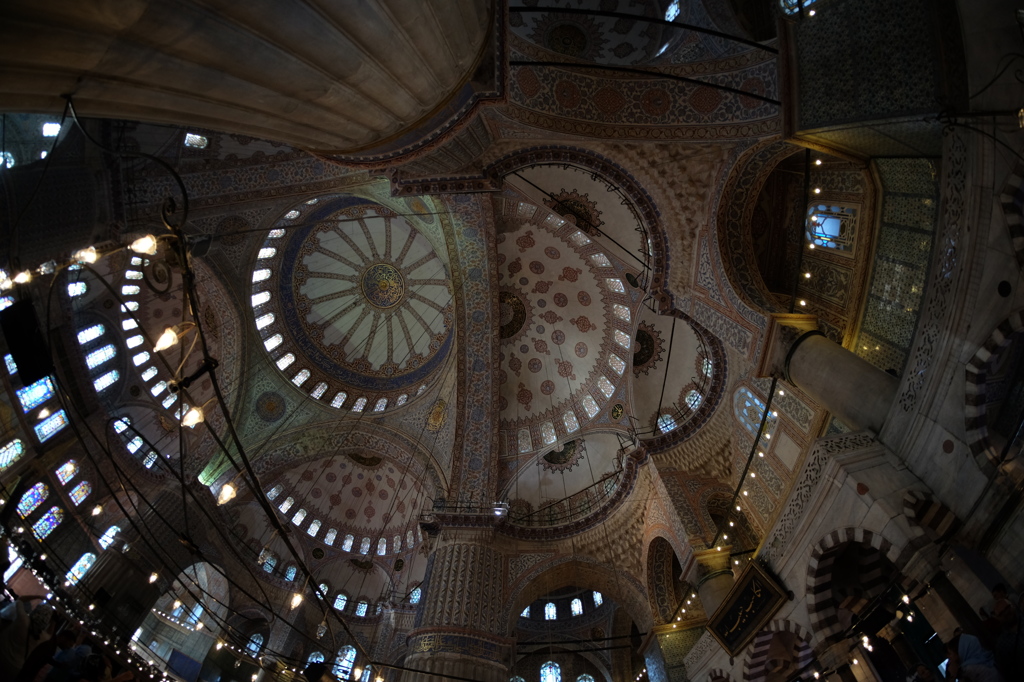 トルコ　ブルー・モスクのドーム