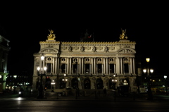 パリ　オペラ・ガルニエ　夜景