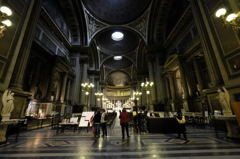 パリ　マドレーヌ寺院　内部