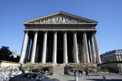 パリ　マドレーヌ寺院　正面