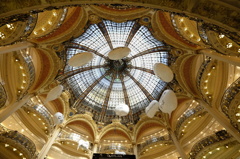 パリ　ギャラリー・ラファイエット　アーケード