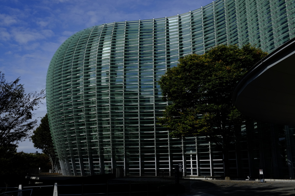 国立新美術館