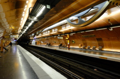 パリ　メトロ3号線「Arts et Metiers」駅