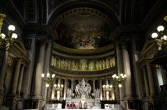 パリ　マドレーヌ寺院　内部