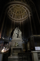 パリ　マドレーヌ寺院　内部