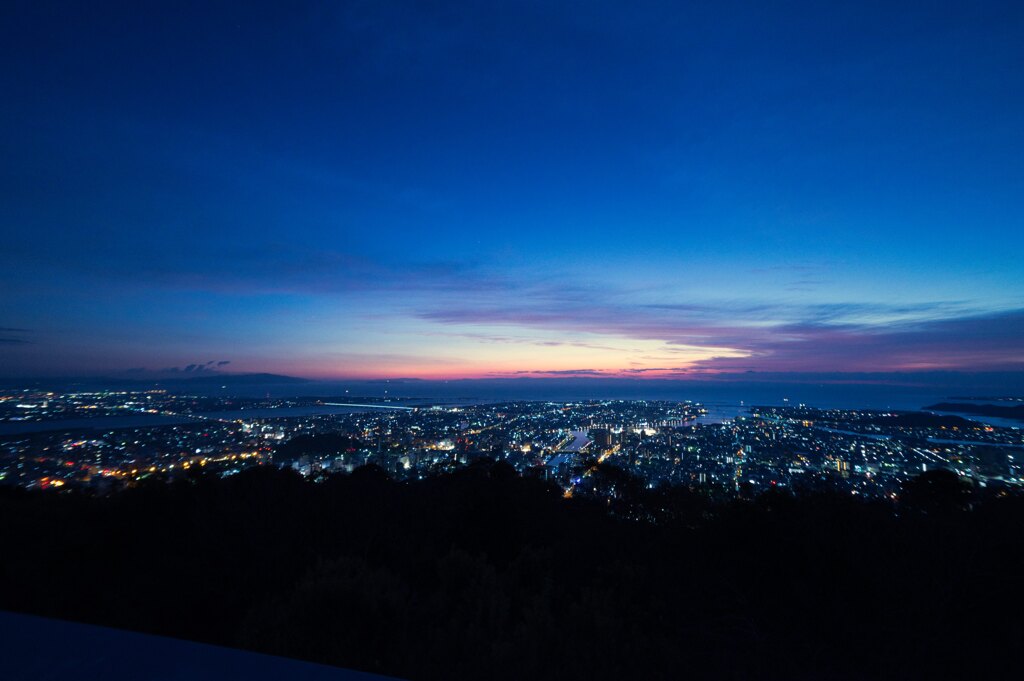 眉山から夜明け前