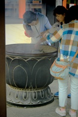 お線香で体の悪い所を浄める。？