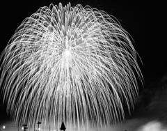 正三尺玉   （花火大会安全祈願花火）