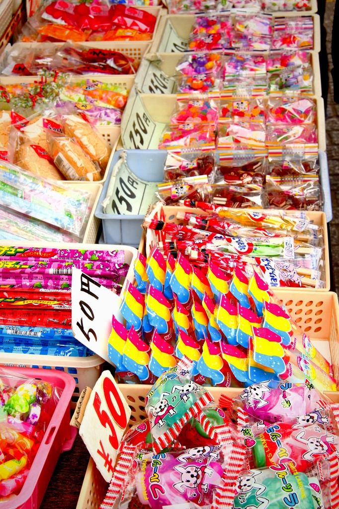 カラフルなお菓子いかがですか？