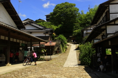 馬籠宿を下って来ました。