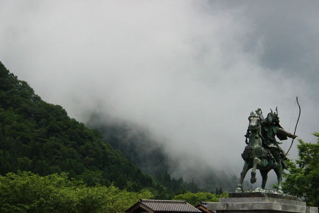 名馬『磨墨』(するすみ)と梶原源太景季
