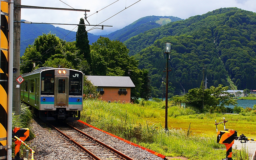 やなばスキー場前駅にて