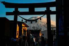 富士山と金鳥居